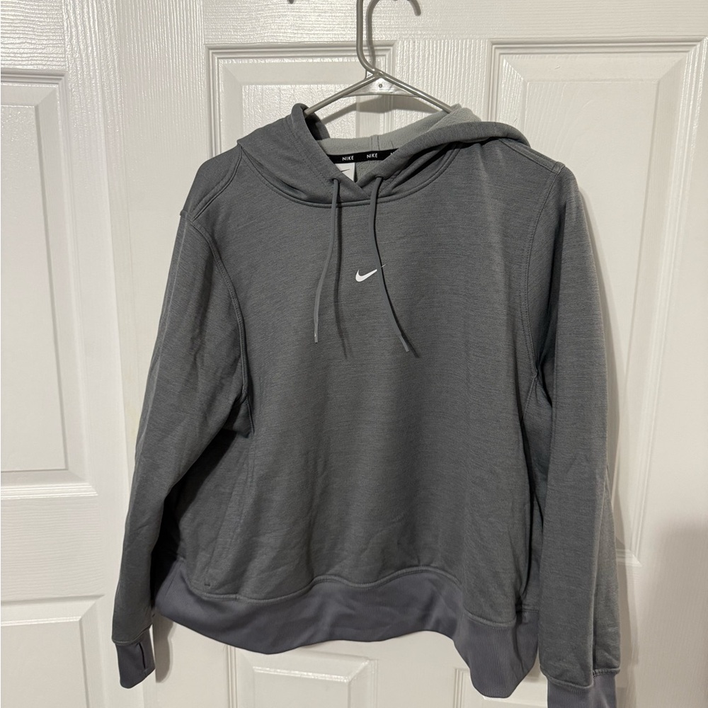 Nike Therma-Fit Gray Sweatshirt